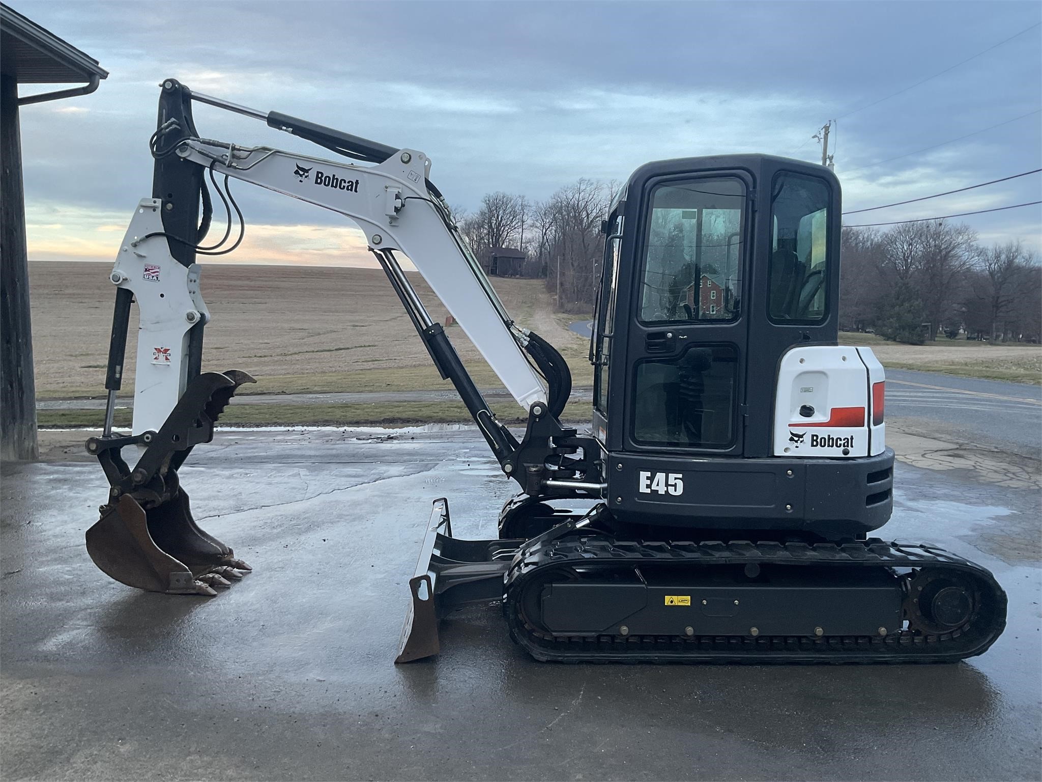 
                   2016 BOBCAT, E45 Excavators — Mini						