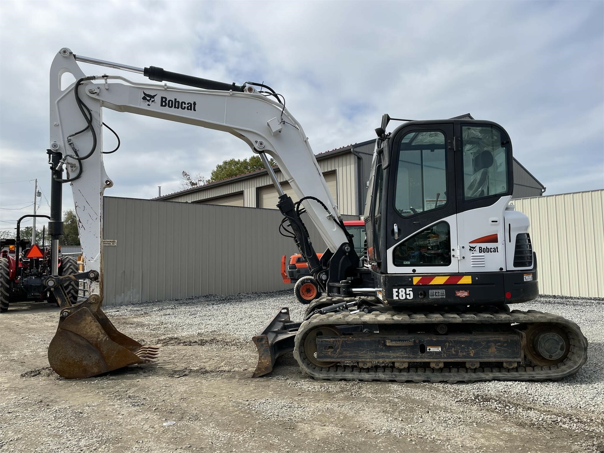 
							2015 Bobcat E85 Excavator						